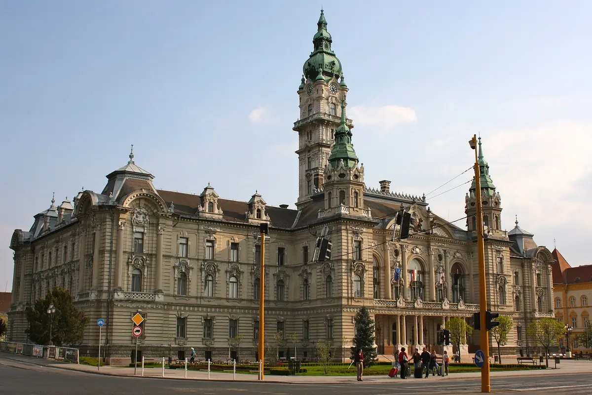 Győr, a Városháza tornyos épülete